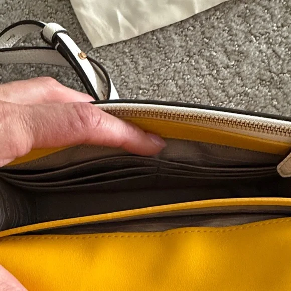 Kate Spade crossbody - Picture 8 of 10